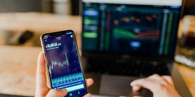 Benefits and considerations of ETFs