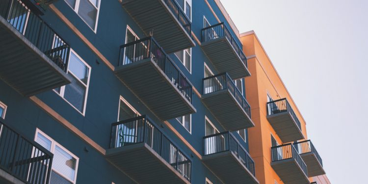The Benefits of Investing in Real Estate Investment Trusts (REITs)