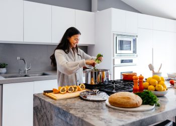 Grocery and Dining Savings Tips: How to Eat Well for Less