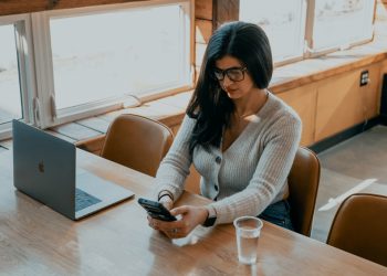 The Pros And Cons Of Credit Cards