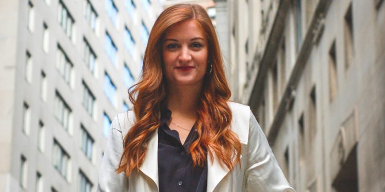 The Advantages of Working with a Financial Advisor for Long-Term Financial Planning