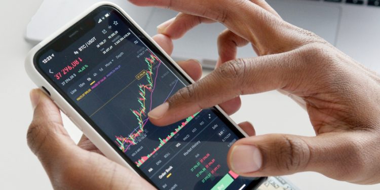 The Pros And Cons Of Investing In Bonds