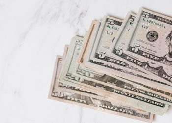 Understanding the Risks and Rewards of Peer-to-Peer Lending