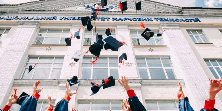 How To Pick The Best College Savings Plan For You