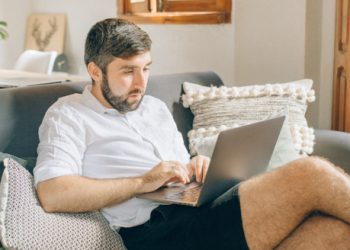 How To Navigate Financial Planning For Remote Work Arrangements