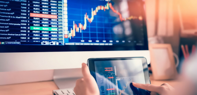 Understanding The Risks And Rewards Of Investing In Renewable Energy