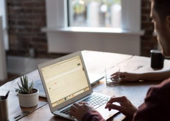 How To Teach Financial Literacy In An Online Course