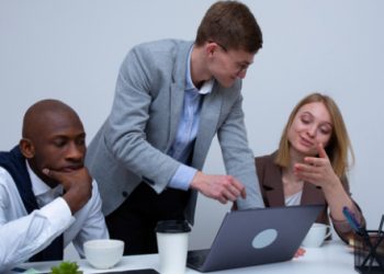 How To Achieve Financial Freedom By 30