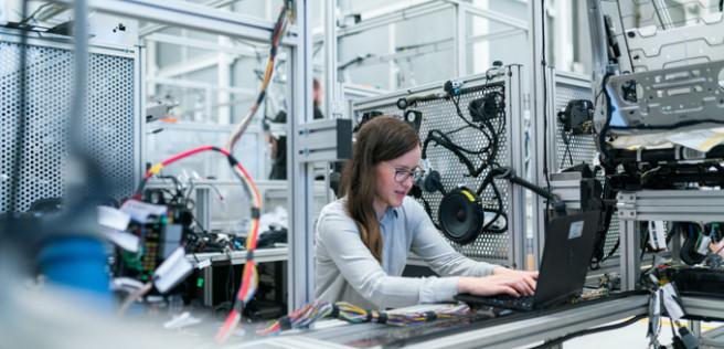 Understanding The Risks And Rewards Of Investing In Frontier Technology